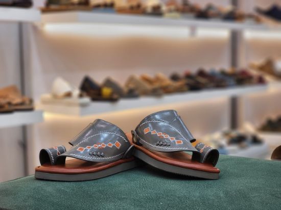 صورة شرقي مطرز مديل 170